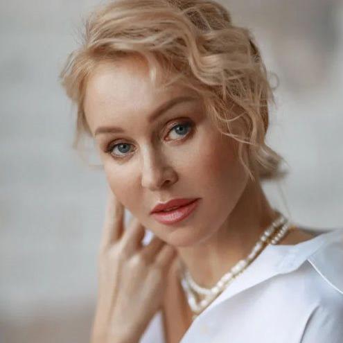 CAROLINE